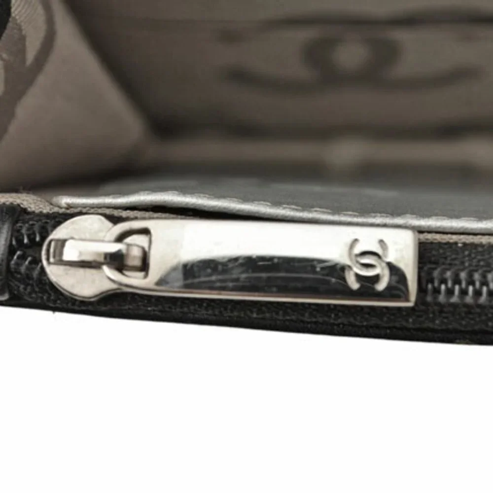 CHANEL Black Wallet